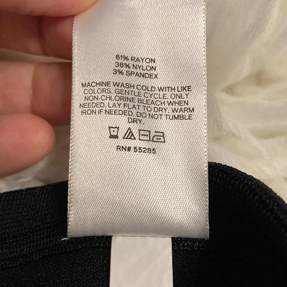 EXPRESS SKIRT SIZE XL brand new with tags length 23” waist 36” elastic - Picture 5 of 8